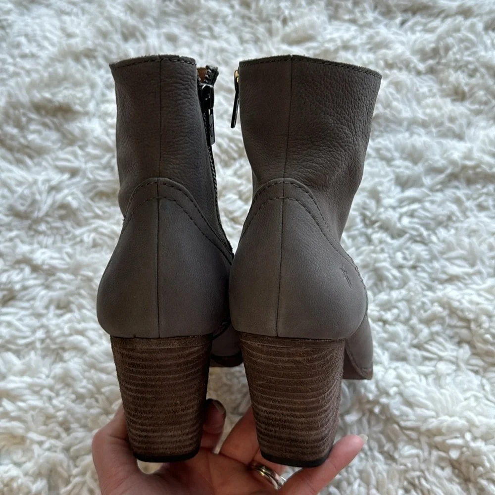 🆕 Frye‎ Essa Leather Booties